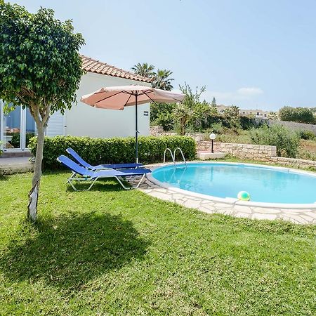 Chill And Relax In A Home With Pool Near The Beach Almirida Exteriör bild